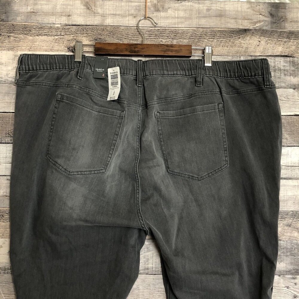 Torrid Crop Pull on Boyfriend Straight Gray/Black Stripe Jeans Plus size 4X NWT - Picture 4 of 12